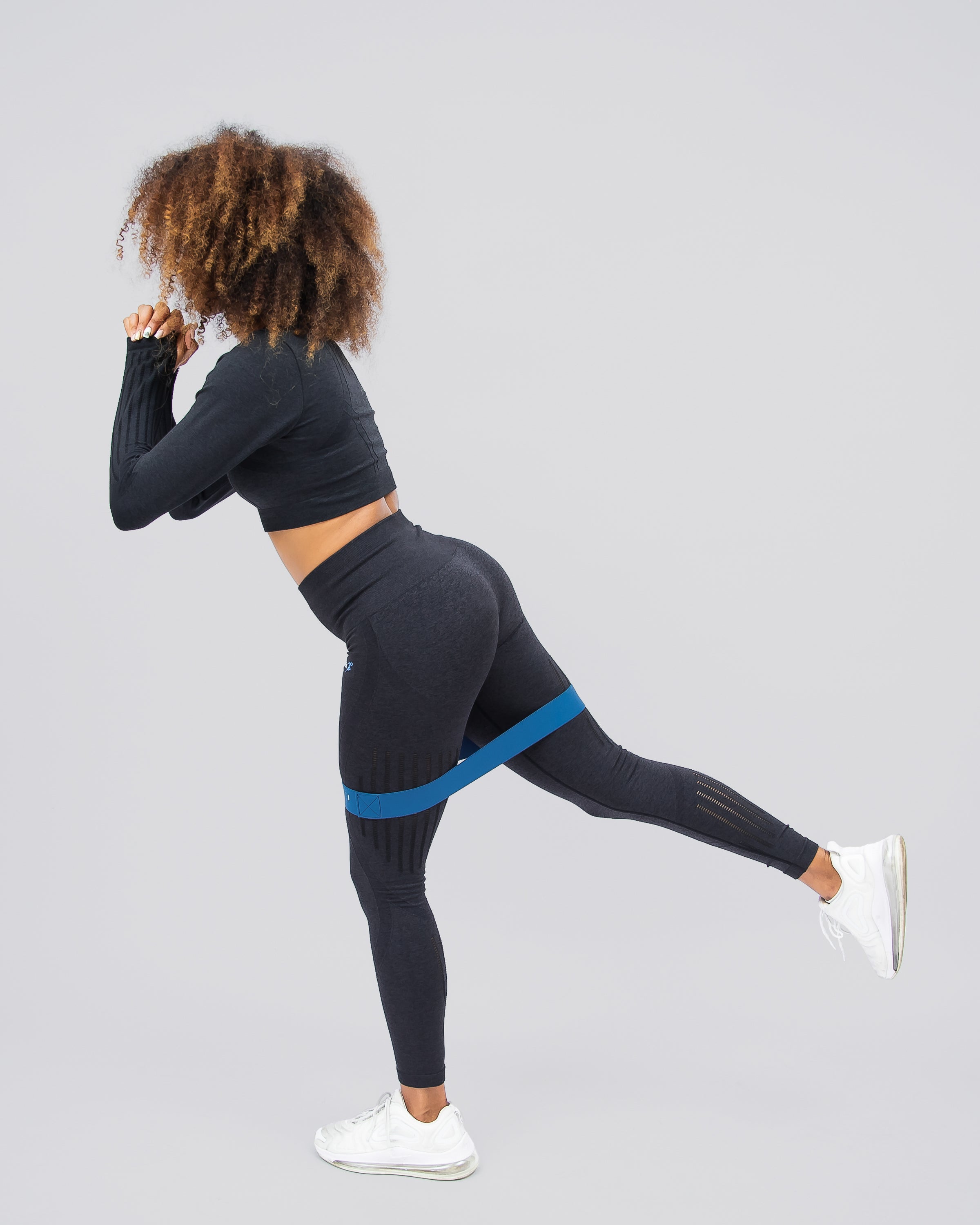 Dynamic Black Seamless Leggings