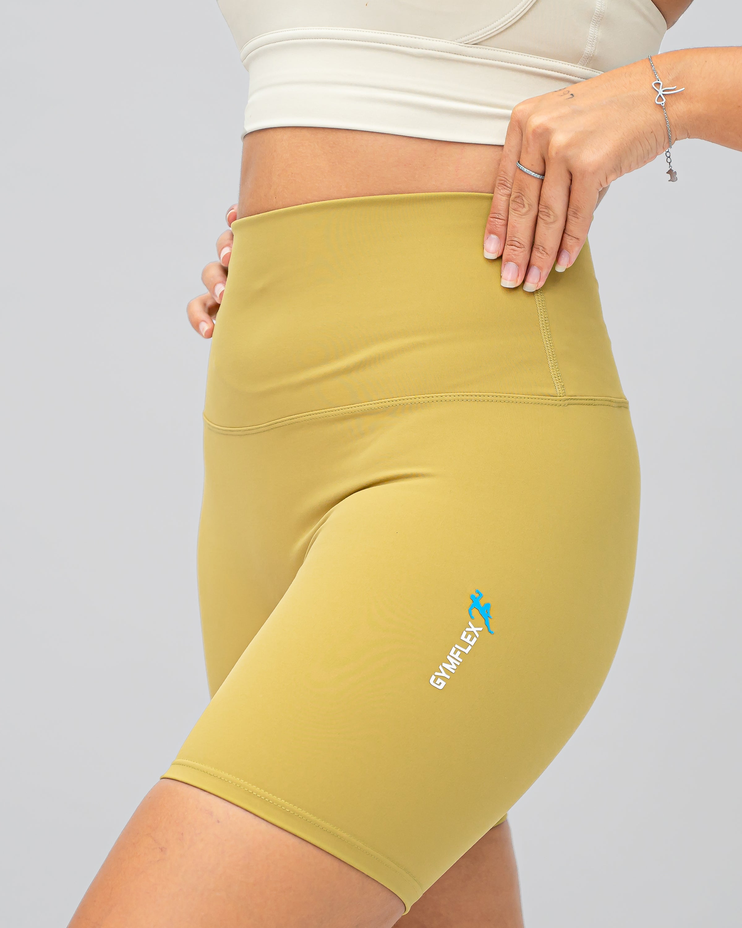 Nova Shorts - Yellow leaves